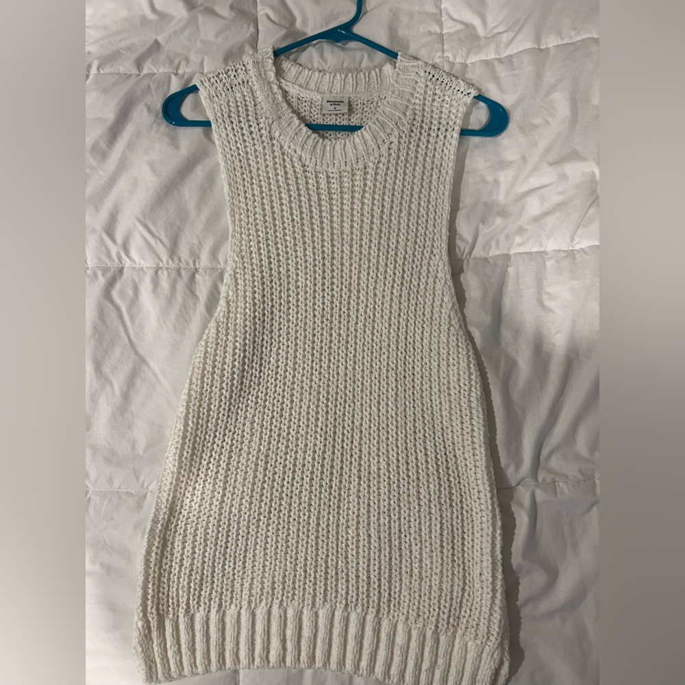 Abercrombie knit sweater tank.